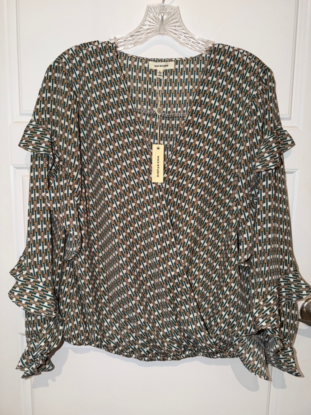 Max Studio Green Geometric Ruffle-Sleeve Blouse